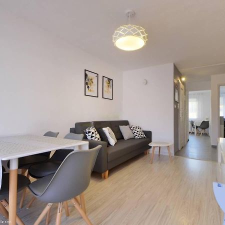 Apartament Melisa 2 シクラルスカ・ポレンバ エクステリア 写真