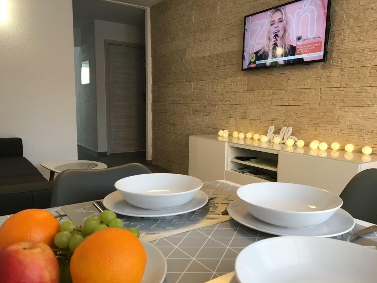 Apartament Melisa 2 シクラルスカ・ポレンバ エクステリア 写真